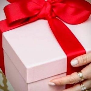 6 Jewelry 5 Full Size Beauty 6 Travel Size 1 Acc.